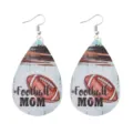 Modische Football Mama Tropfen Leder Ohrringe Damen Sport Design PU Leder Ohrhänger - Football MOM Rugby Thema Ohrringe (Leder 4)