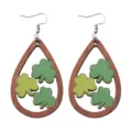 St. Patricks Tag gruen Kleeblatt Holz Tropfen Ohrringe Mode PU Leder geometrischer Schmuck - Hohle Tropfen Kleeblatt (Holz 10)