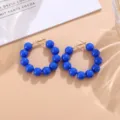 Lebendige blaue Perlen-Creolen Bonbonfarbe Statement Y2K klobige Kreis Ohrringe Schmuck - Blau