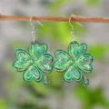 Detalle pendientes trébol de cuatro hojas de madera, colgante verde pintado bonito. - Estilo 2 (4295)