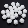 Perles octogonales facettées en silicone blanc trou droit pour fabrication de bijoux de bracelet. - 19x14mm / Lot de 10 / Blanc perle