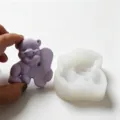 Stampo in silicone con simpatico orsetto per candele, sapone e decorazione torte fai da te. - Numero 4