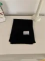 Cómoda bufanda de invierno de punto negro, color liso minimalista y cálido calentador para cuello. - Negro