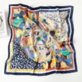Élégant carré de soie à imprimé floral pour femmes, foulard chic et bandeau de mode. - Impression feuilles d'automne - Bordure bleue