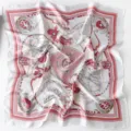 Foulard en soie rose et blanc motif marin, élégant carré de cou pour femme chic et mode. - Caraïbes - rose poudré