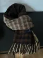 Écharpe d'hiver à carreaux bleu et marron pour femme, design chaud à franges double face. - Marron