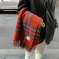 Bufanda de invierno vintage a cuadros con flecos para mujer, cuello cálido retro chic. - Rojo