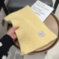 Bufanda de invierno de punto amarillo acogedora para mujeres y hombres, cuello cálido. - Amarillo