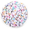 Acryl Buchstaben Perlen weiss rund flach Alphabet Perlen fuer DIY Armband Schmuckherstellung - 100 Stück Packung (6,7x3,8mm) / Buchstabe B