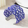 Handgemaakte koningsblauwe kralen brede manchet armband zilverkleurige verstelbare metalen ring. - Witgouden rand - éénkleurig 5