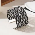 Brede handgemaakte kralen manchet armband, vintage gelaagde zwarte kralen open armband - Witgouden rand - éénkleurig 8