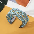 Boheemse blauwe kralen gevlochten manchetarmband, stijlvolle open metalen armband voor dames. - Zwart Lichtblauw