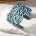Handgemaakte meervoudige rocailles brede manchet armband in lichtblauw, verstelbaar. - Gunmetal frame - één kleur 5