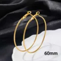 Grote gouden roestvrijstalen creolen oorbellen, 60 mm diameter met handige veersluiting. - 60mm / Goud