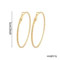 Gouden getextureerde grote creoolse oorbellen voor dames mode commuter statement 5cm - 5cm Grootte / Goud