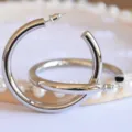 Zilveren grote creolen oorbellen voor dames, chique ronde metalen cirkel oorbellen lichtgewicht. - 40*5MM / Wit K/Zilver