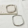 Zilveren geometrische vierkante oorringen, minimalistische modesieraden met 925 zilver. - Oorringen 14 witgoudkleur
