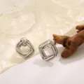 Minimalistische metalen geometrische oorbellen voor dames, stijlvolle en elegante sieraden. - Multi-Layer Vierkante Ring Overlay Stijl (A-004) / Witgoud
