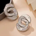 Zilverkleurige geometrische metalen oorbellen, modern minimalistisch ontwerp, chique damessieraad. - 3D Geometrische Kruis Stijl (A-011) / Witgoud