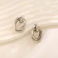 Minimalistische zilverkleurige geometrische oorbellen, stijlvolle mode sieraden. - 3D Multi-Ring Genestelde Stijl (A-020) / Witgoud