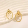 Elegante gouden geometrische oorknopjes met ineengestrengelde lussen voor dagelijks gebruik. - In elkaar Grijpende Grote en Kleine Ring Stijl (A-021) / Goud