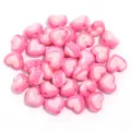 Cuentas de corazon de acrilico rosa con revestimiento UV bicolores para joyeria DIY - 10 Piezas/Paquete (Aprox. 18x15mm) / Base morada con corazones rosas
