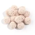Bolas de hilo de ganchillo beige cuentas DIY para joyería hecha a mano accesorios. - 10 Unidades/Paquete (aprox. 14mm DE) / Beige