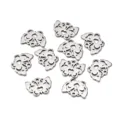 Pendentif creux papillon en acier inoxydable gros plan détail pour les bijoux DIY. - Style Papillon (8x10mm) / Lot de 10