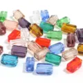 Bunte rechteckige Kristall Acryl lose Perlen fuer DIY handgemachte Schmuck Accessoires. - Mischfarben (Lose Ware)