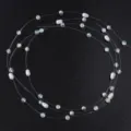 Gros plan detail de chaine de ligne de peche de perles flottantes pour bijoux et art. - 1 Mètre / Perles colorées AB 4 mm + perles de forme spéciale