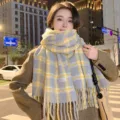 Bufanda de borlas a cuadros gris y amarillo de invierno para mujer chal cálido tacto cachemira. - Gris