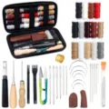 Kit de couture portable avec étui zippé, bobines de fil colorées, aiguilles et ciseaux. - Ensemble en cuir 1