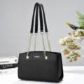 Borsa a spalla in pelle nera con catene dorate e doppi manici, borsa elegante e capiente per donna. - Nero