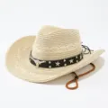 Detailweergave van de westerse strooien cowboyhoed met lederen band en metalen stierenkop. - Volwassene 57cm / Beige