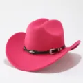 Dettaglio cappello jazz in lana rosa caldo, cintura in pelle nera e fibbia elegante. - M（56-58cm） / Rosso rosa
