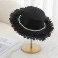 Chapeau de paille noir pour femme avec bande de perles et bord en dentelle pour l'été plage. - M (56-58cm) / Noir