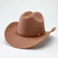 Dettaglio cappello da cowboy in feltro marrone, tesa curva, sottile cintura con fibbia in metallo. - M（56-58cm） / Marrone