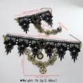 Ensemble de bijoux gothique en dentelle noire avec collier et chaîne de main steampunk. - Parure Ras Du Cou Bague Bracelet Dentelle Engrenage Punk