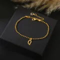 Gouden kralenketting armband met letter Q hanger, stijlvolle 18K vergulde koperen sieraden. - Letter Q