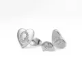 Zilveren hartje oorknopjes met fonkelende pavé letter Q design, elegante damessieraad. - Hart Letter Q / Zilver