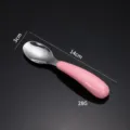 Niedlicher Edelstahl Babylöffel mit rosa Griff, sicheres Kindergeschirr, 14cm Länge für Kinder. - Nur Löffel / Rosa