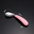 Edelstahl Baby Trainingslöffel mit rosa ergonomischem Griff für Kleinkinder, 13cm. - Gebogener Einzelner Löffel / Rosa