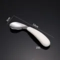 Edelstahl Kinderlöffel mit weißem Griff, tragbarer Babyfütterungslöffel ca. 13cm groß. - Gebogener Einzelner Löffel / Weiß