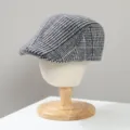 Casquette plate classique en coton à carreaux pour hommes, élégant chapeau d'hiver. - Taille unique / Gris