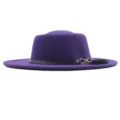 Lila Schlapphut Fedora mit schwarzem Lederband und Metalldetail für Damen im Herbst und Winter. - M / 56-58cm / Dunkellila