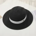 Damen Sommer flache Krempe Strohhut schwarzer Sonnenhut Strand Mode Freizeit Sonnenschutz - M (56-58cm) / Schwarz