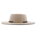 Beige flacher Filzhut mit schwarzem Leder Goldkette Band stylischer Herbst Winter Fedora Damen - M (56-58cm) / Beige