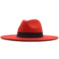 Roter Wollfedora Hut mit schwarzem Band, klassischer britischer Stil mit breiter Krempe. - Erwachsene 10cm (56-58cm) / Orangerot