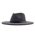 Grauer Fedora Hut mit breiter Krempe, Filzhut für Damen und Herren mit schwarzem Band und Kette. - M (56-58cm) / Hellgrau