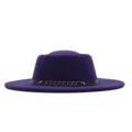 Lila Flache Oberseite Fedora Hut für Damen, Vintage Wollgefühl Jazz Hut mit schwarzem Kettenriemen. - M (56-58cm) / Dunkellila